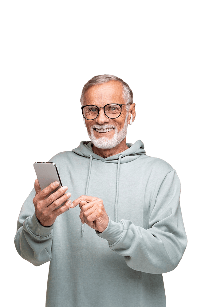 hombre senior tiro medio smartphone (1)